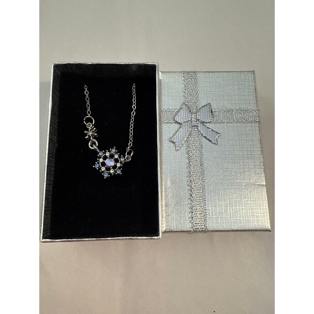 Small 3/8 Inch Silvertone SNOWFLAKE Rhinestone Pendant Necklace with 16" Chain